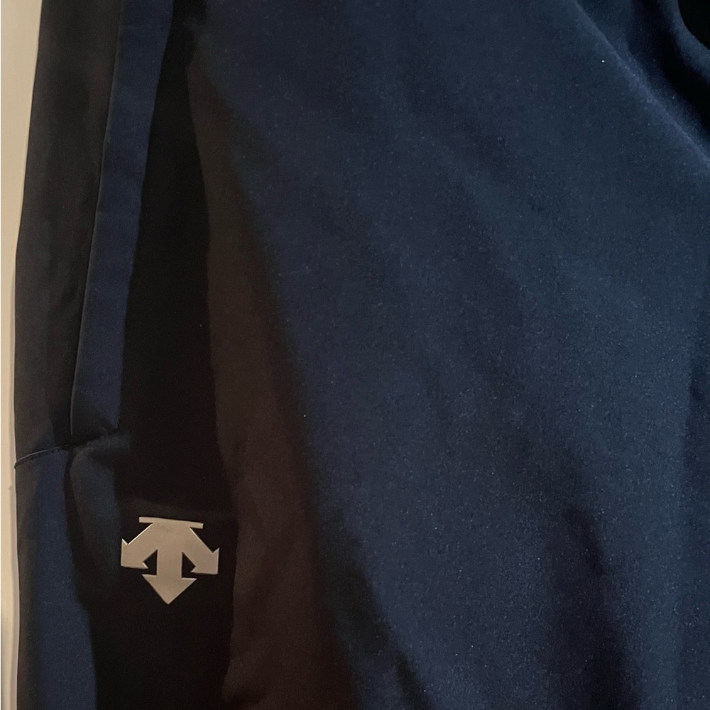 Descente Men’s Insulated Ski Pants . Size 40 . New